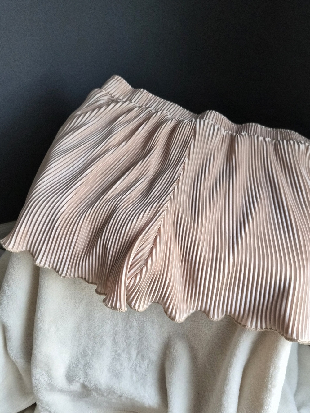 ​Waverles Champagne Pleated High Waist Shorts Recycled Polyester Lettuce Hem Med